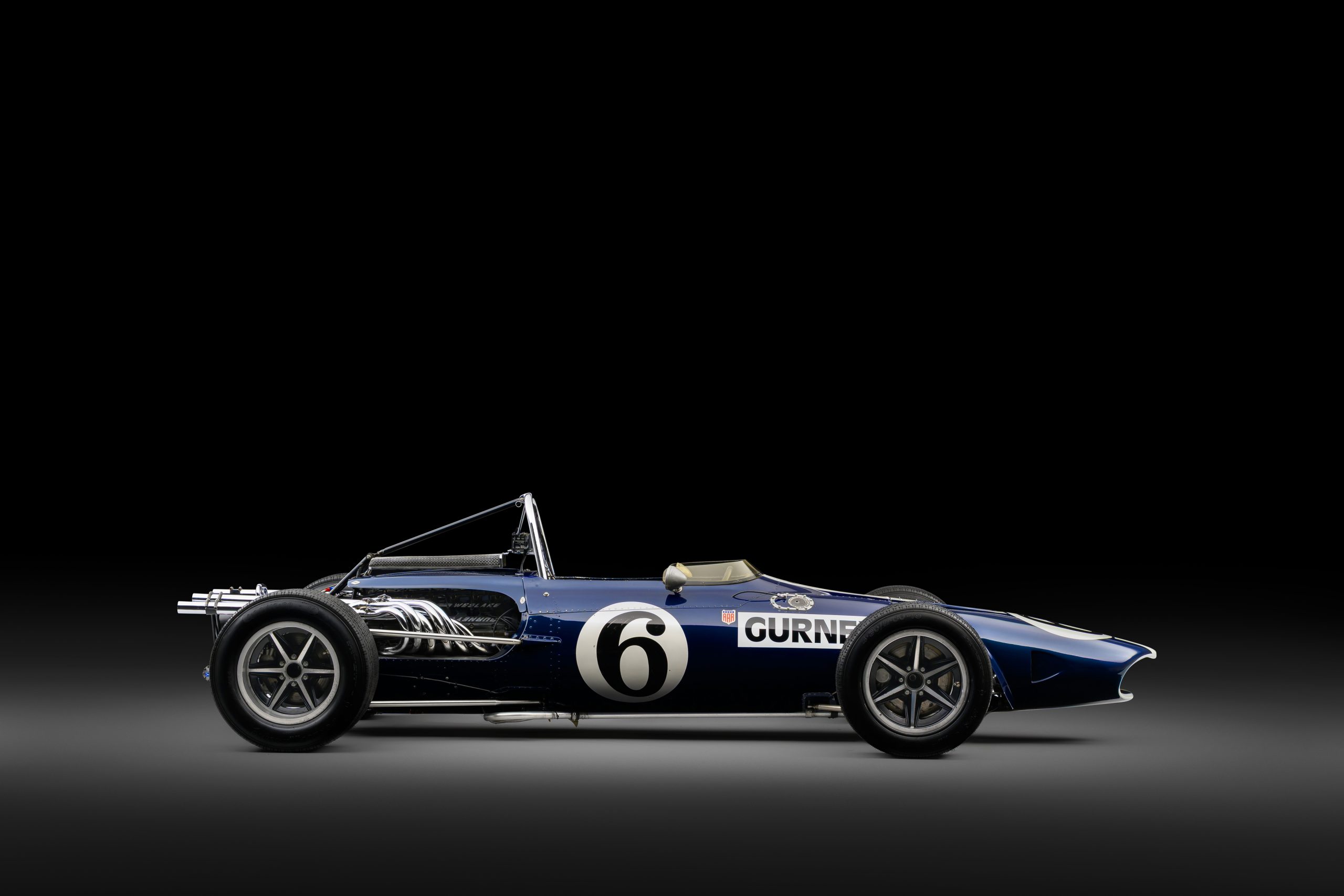 Tim Scott Fluid Images ©2026 Courtesy of RM Sotheby's