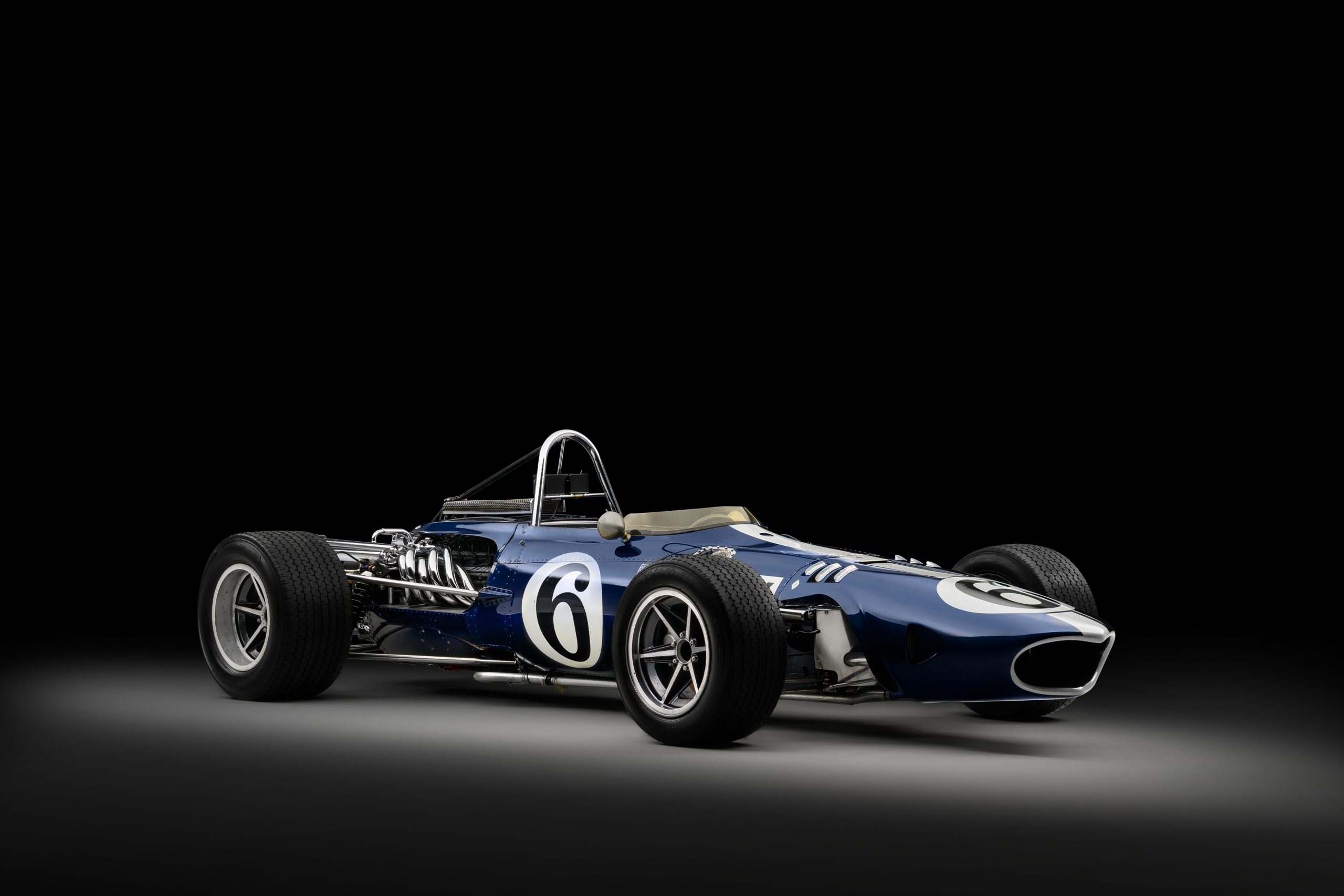 Tim Scott Fluid Images ©2026 Courtesy of RM Sotheby's