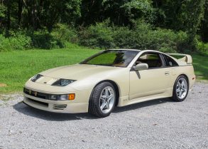 Bob Speights car just looks meaner than the standard model.